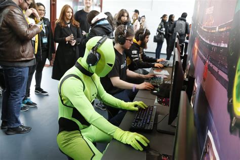 Green Man Gaming (@greenmangaming) .